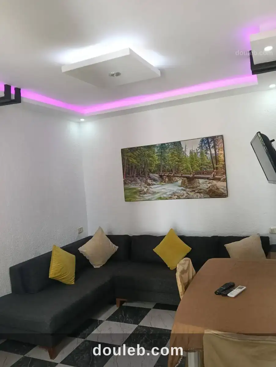 Jolie étage de villa meublée à Tunis