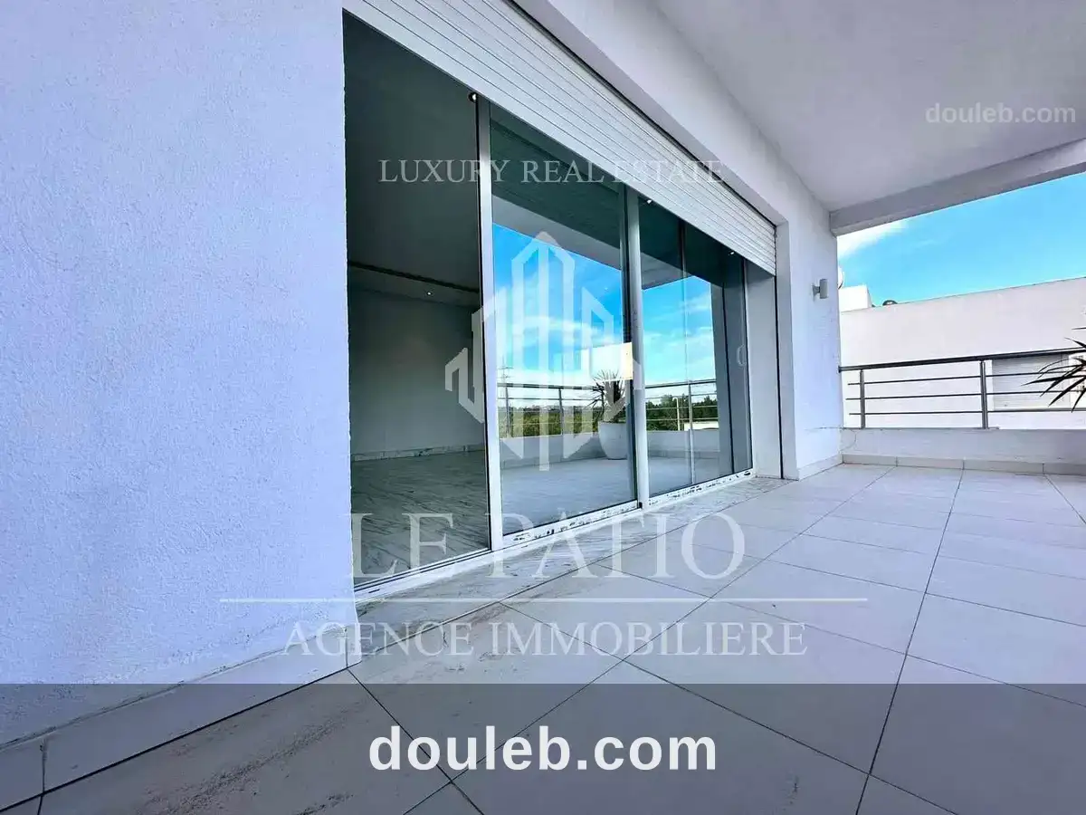 Etage de villa au jardins de carthage à Tunis