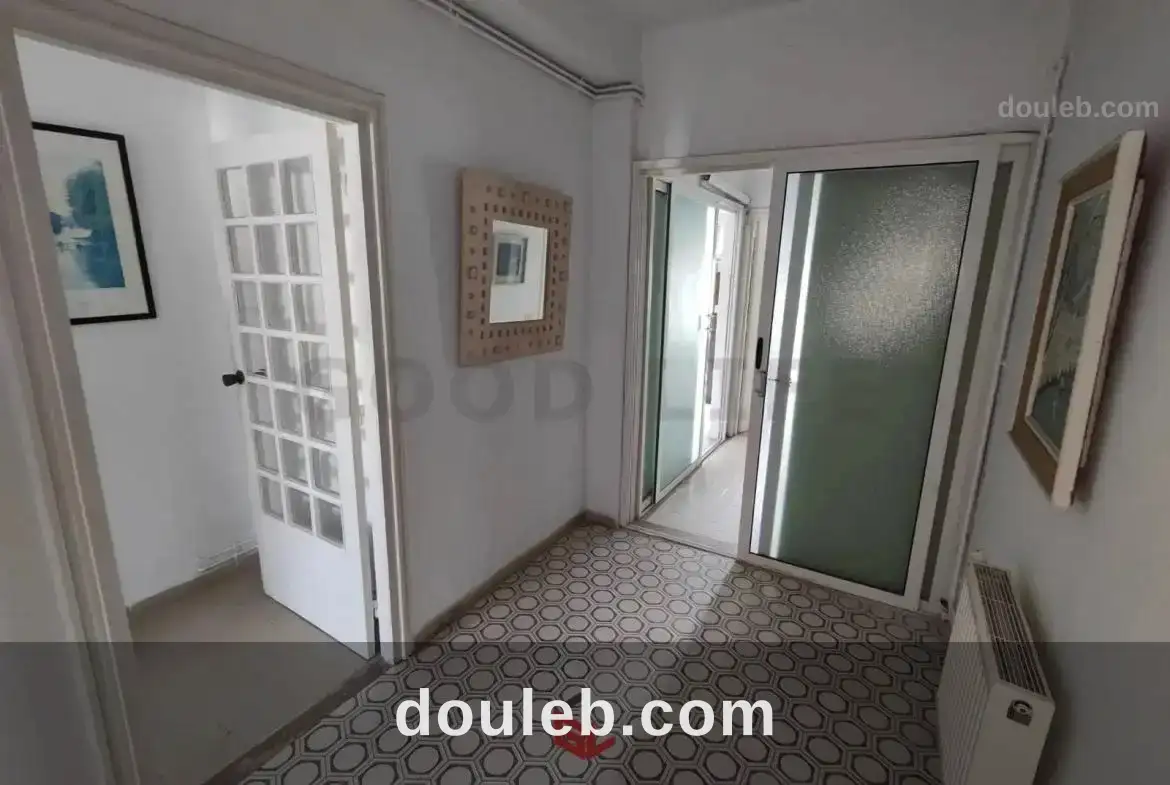 Bureau h3 au centre ville à Tunis