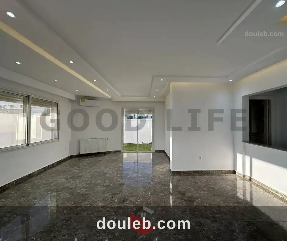 Villa jumelée avec jardin à gammarth à Tunis