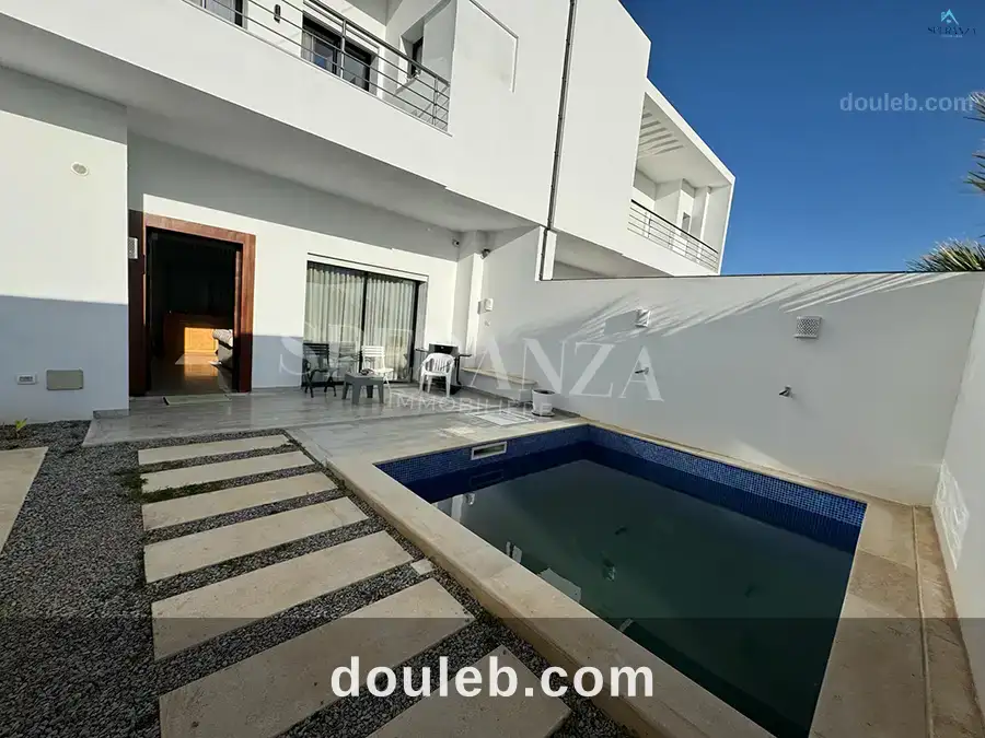 Duplex koukou à Tunis