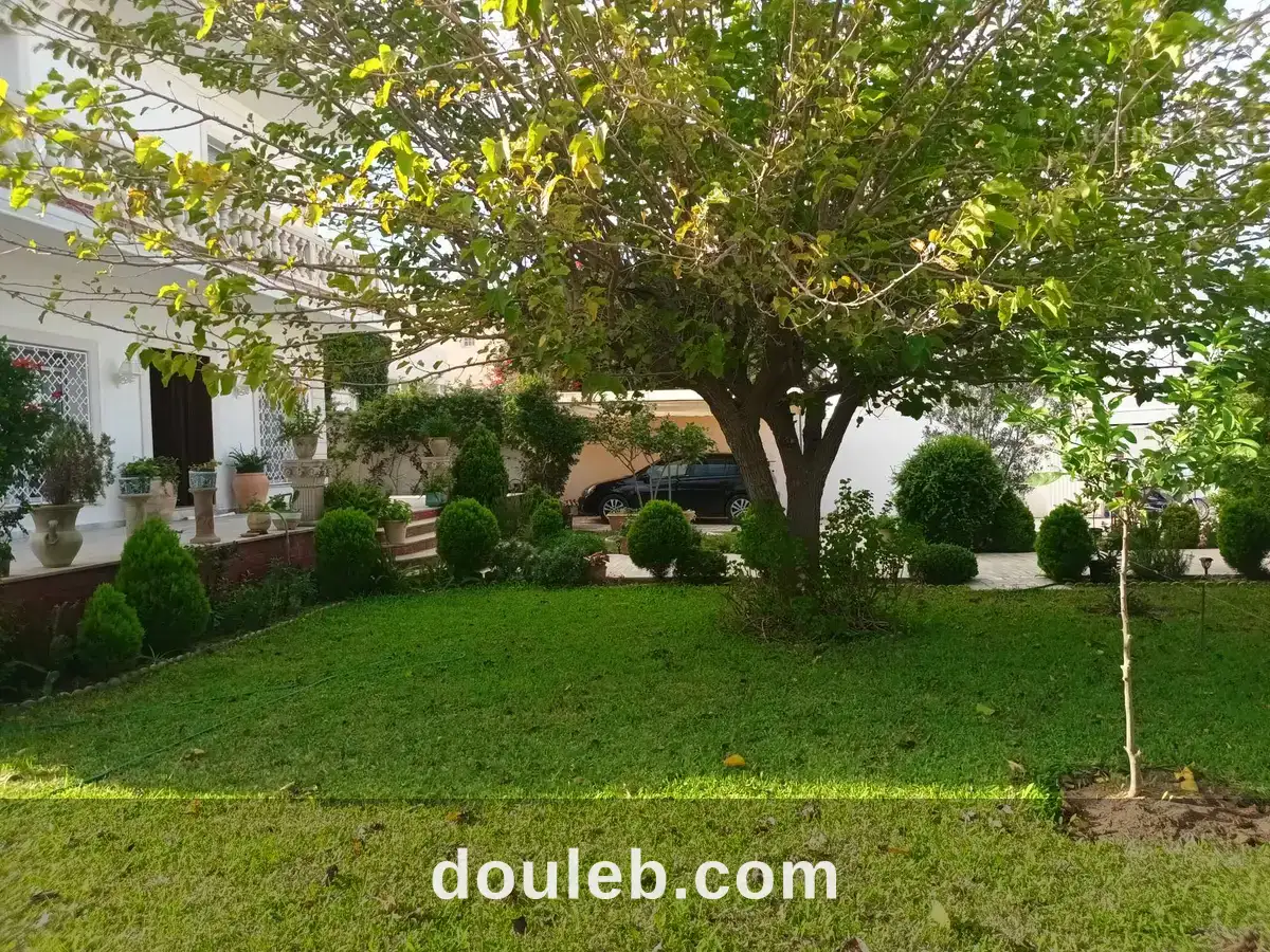 Une magnifique villa à coté de la plage bizerte à Tunis