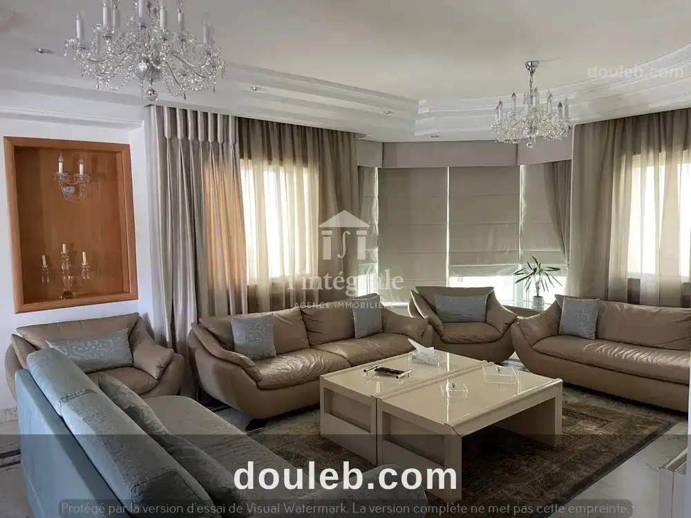 Penthouse meublé avec grande terrasse de 120m2 à Tunis