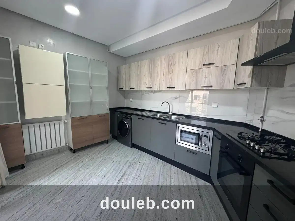 S2 de hst 1600 d ennasr 2 à Tunis