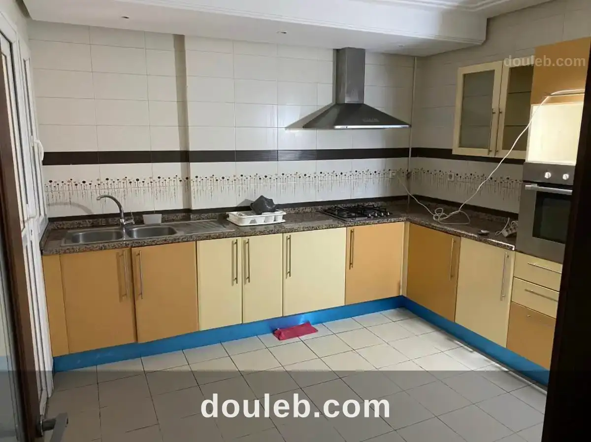 S2 1200d borj baccouche à Tunis