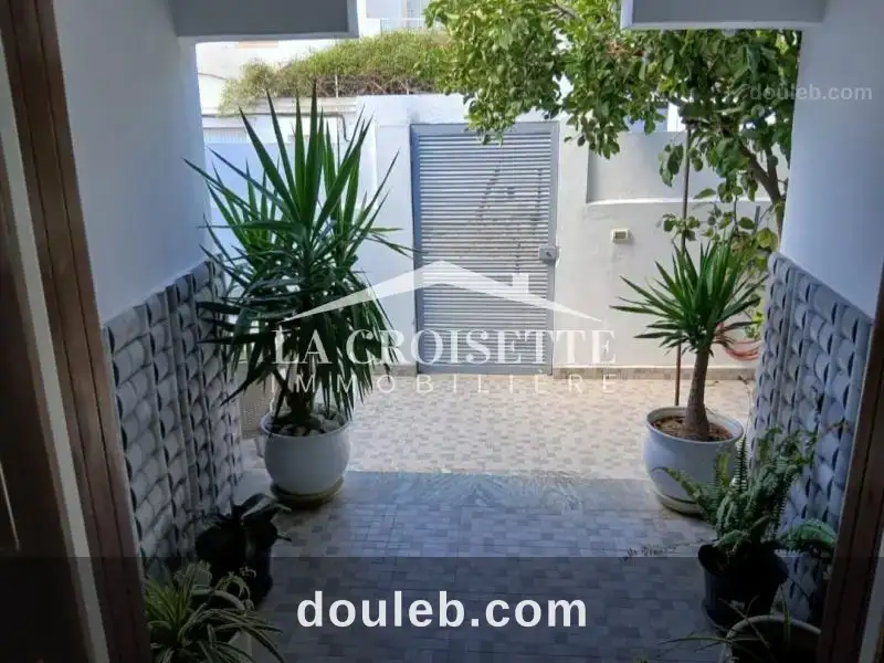 Petite villa s1 meublée à la marsa zal1876 à Tunis
