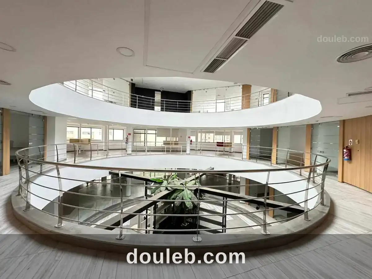 Immeuble 5 niv 3150 m aux berges du lac 2 à Tunis