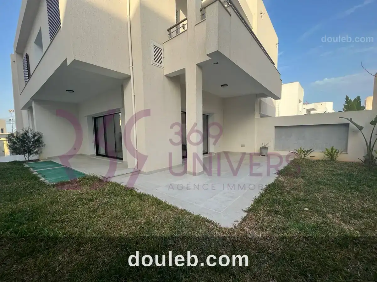 Villa s3 avec jardin aux jdc ref rh020 à Tunis