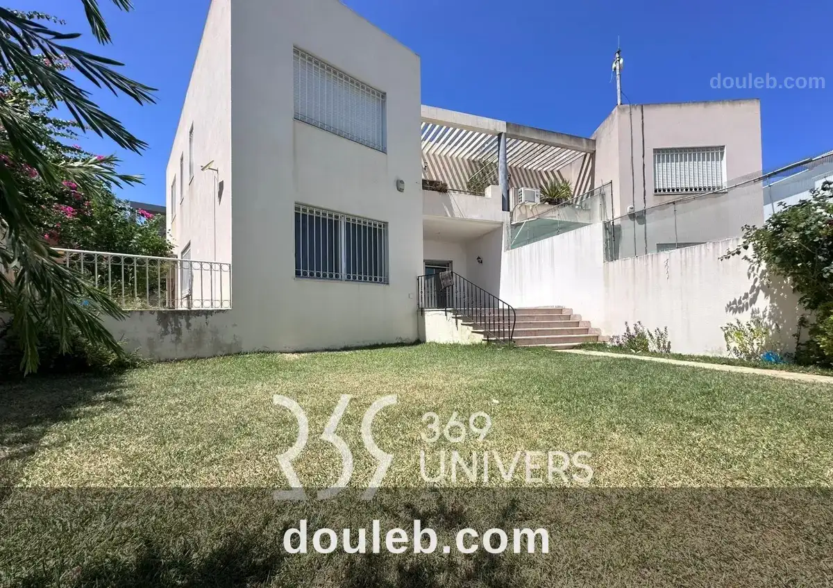 Villa avec jardin terrasse au lac 2 à Tunis