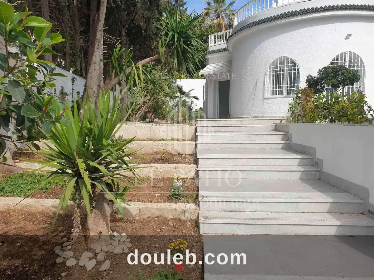 Villa gammarth sup jardin piscine à Tunis