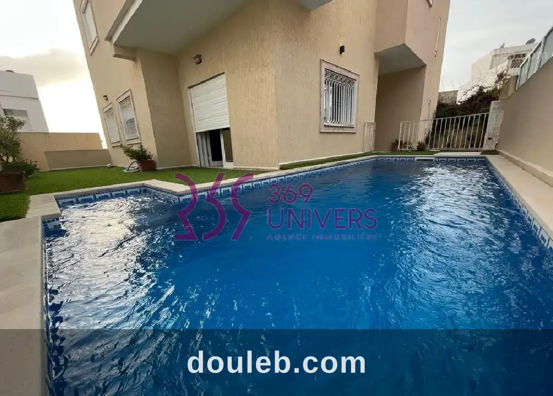 Villa s5 avec piscine a gammarth ref rh004 à Tunis