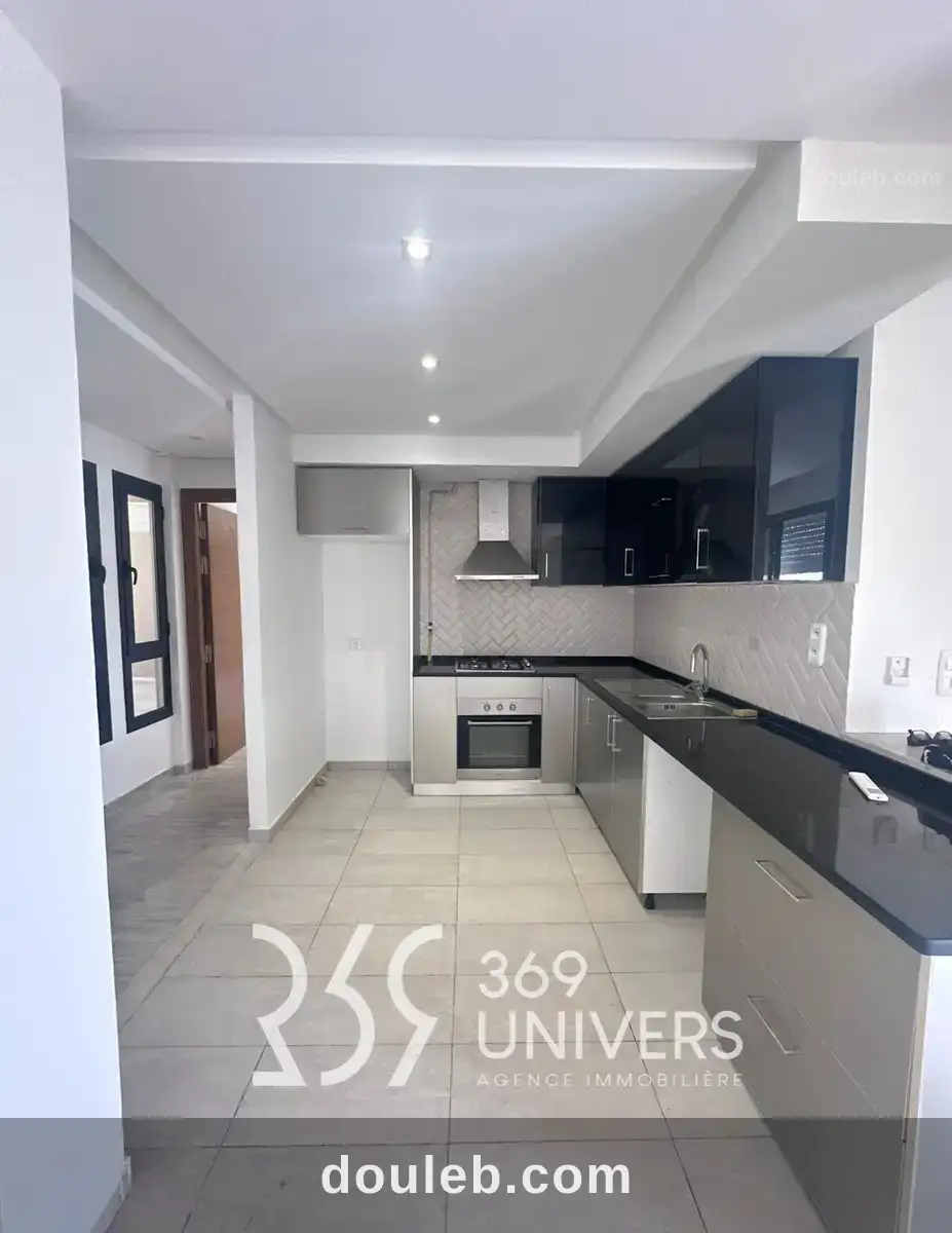 Penthouse avec terrasse aux jdc ref ra154 à Tunis