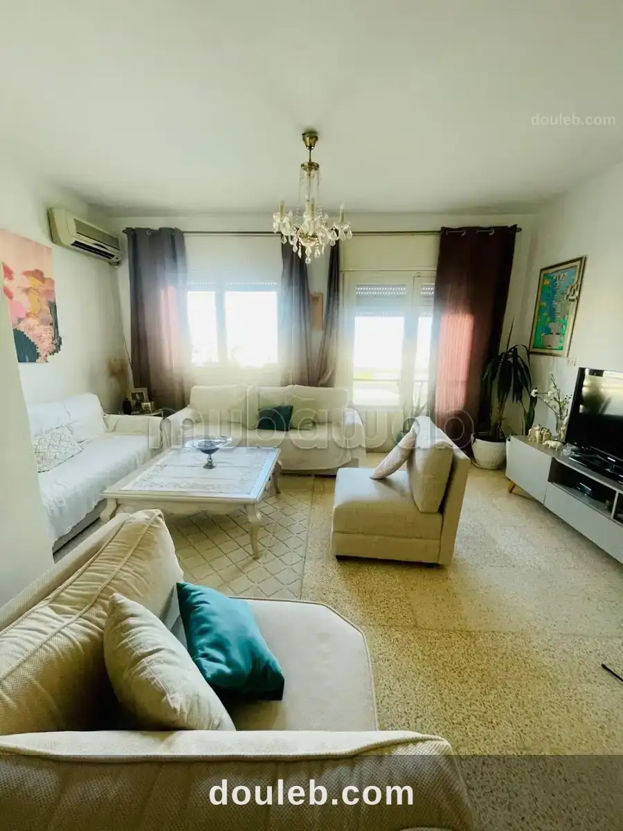 Jolie appartement semi meublée à Tunis