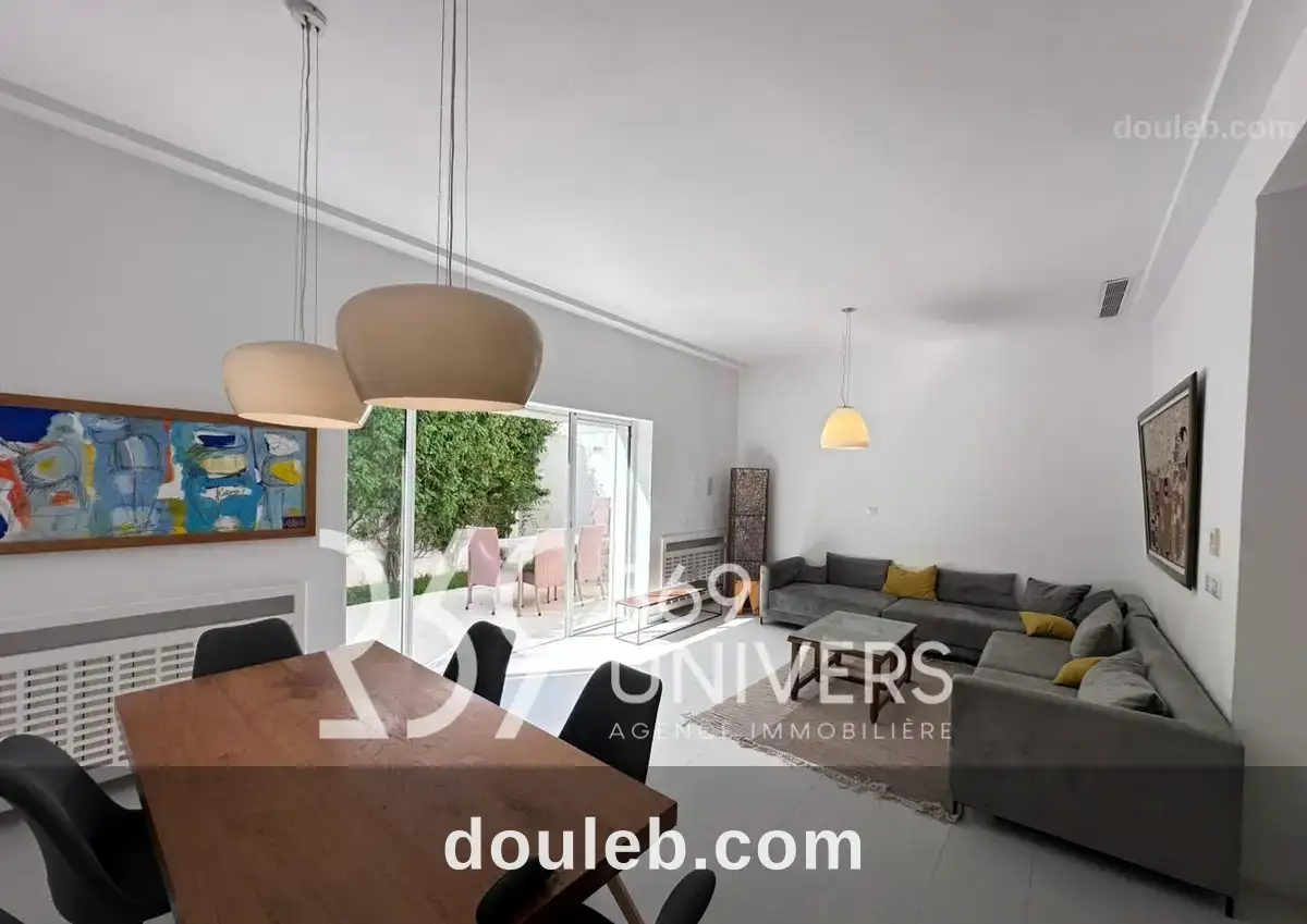 Triplex avec piscine à gammarth ref sh030 à Tunis