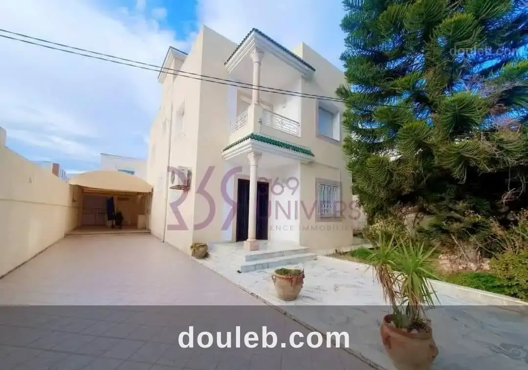 Duplex avec jardin à la marsa ref rd034 à Tunis