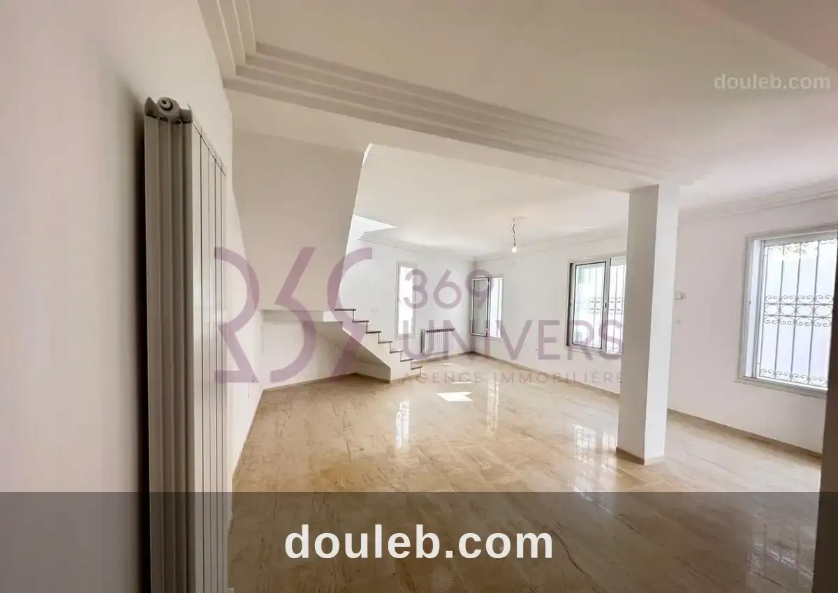 Duplex avec terrasse à la marsa ref rd017 à Tunis