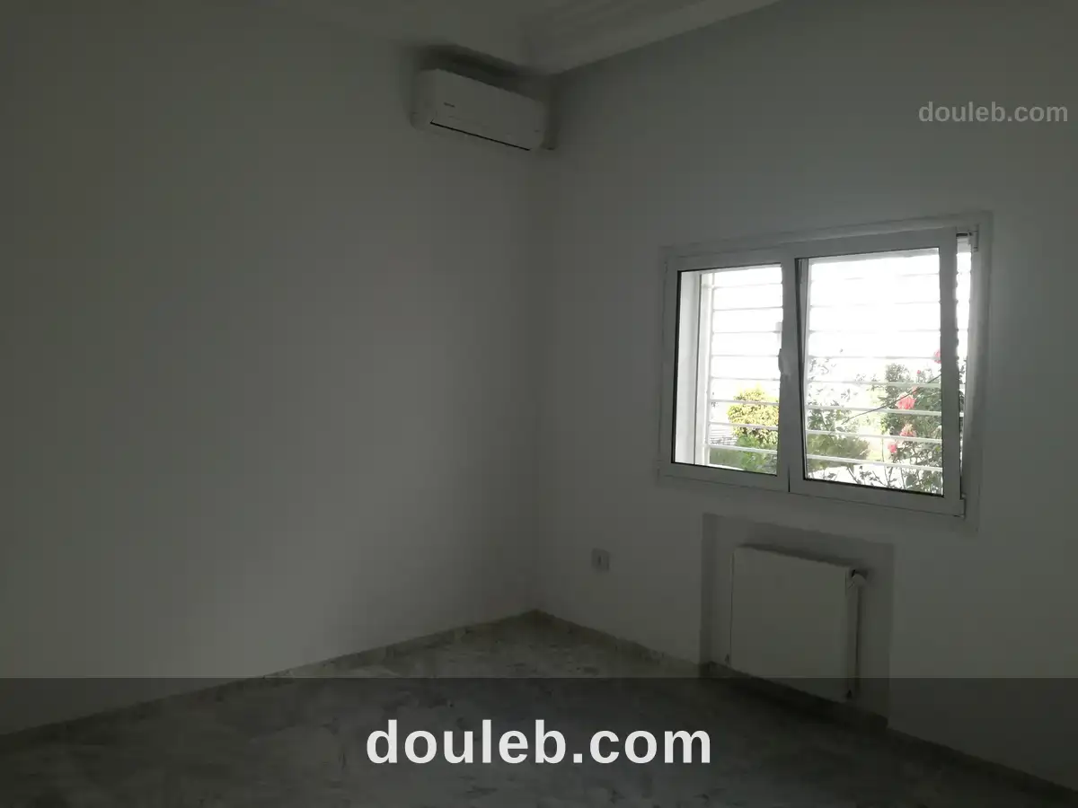 S0 avec pp à la soukra à Tunis