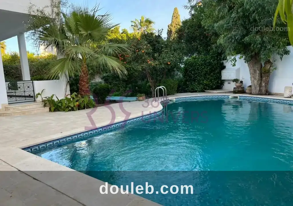 Villa avec piscine à carthage ref rh076 à Tunis