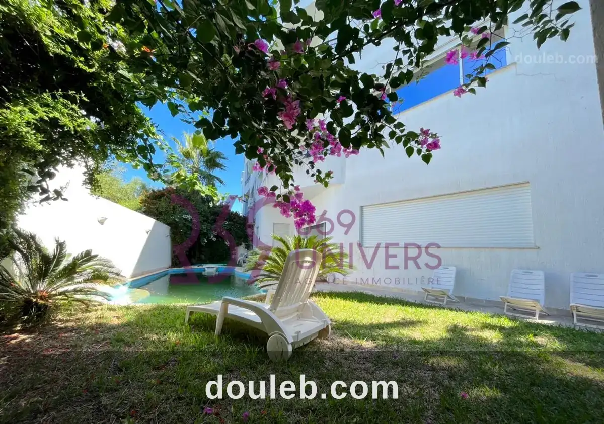 Villa avec vue dégagée à gammarth ref rh116 à Tunis