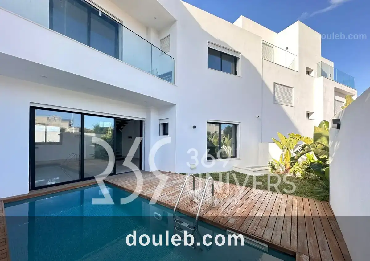 Triplex avec piscine à gammarth ref rh144 à Tunis