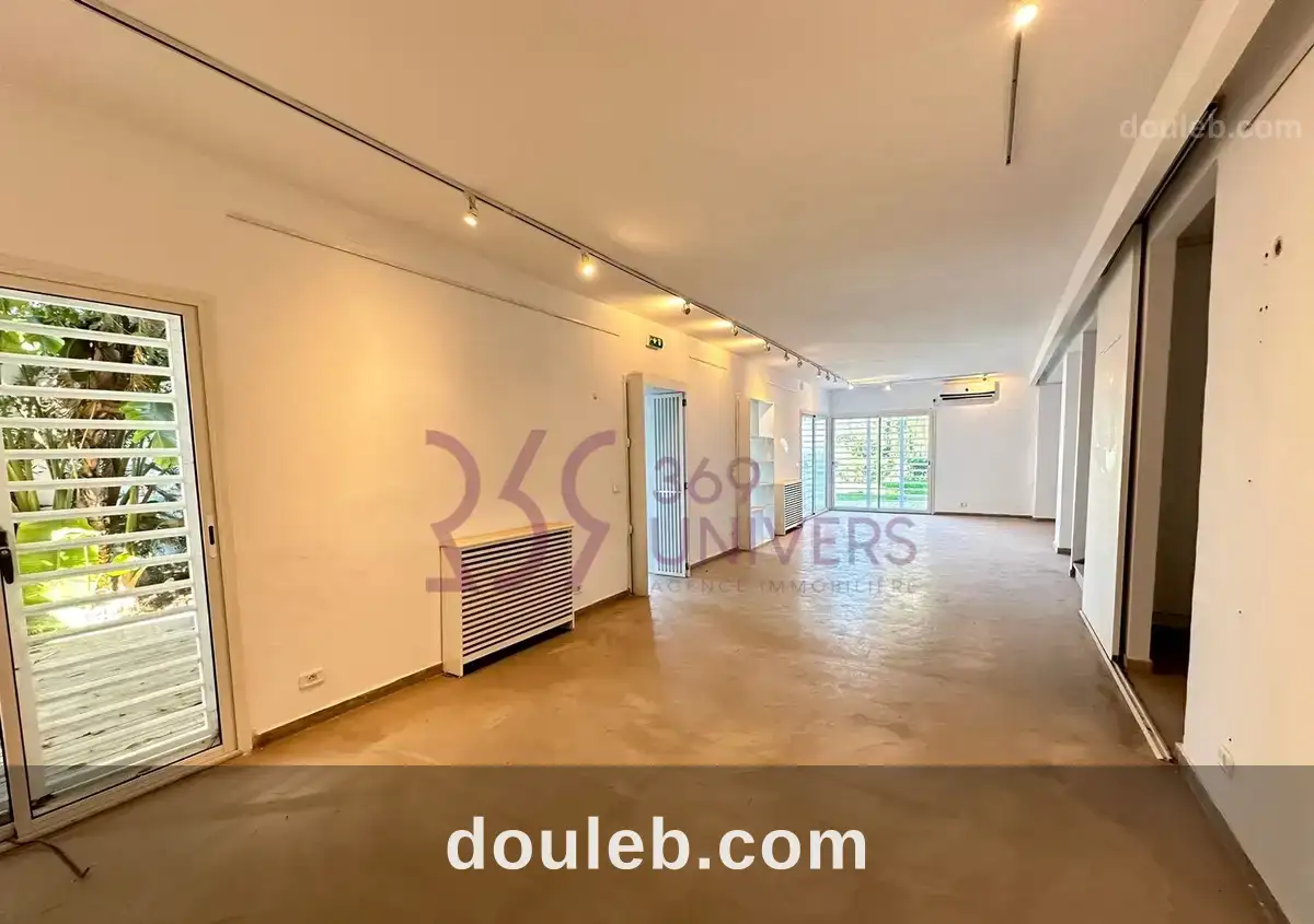 Villa avec vue sur mer à gammarth ref rh094 à Tunis