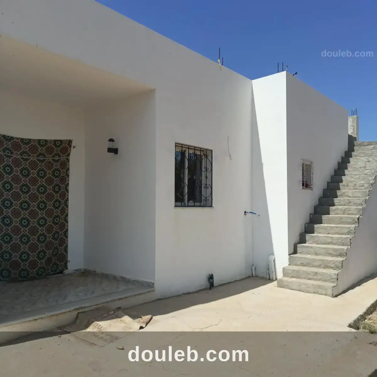 Av studio 600m pas loin de hammamet yasmine à Tunis