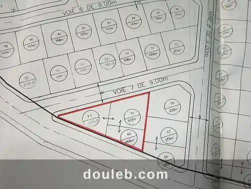 Terrain a cite thameur à Tunis