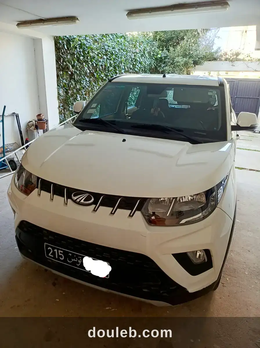 Dame vend mahindra k8 ttes options 56000km à Tunis