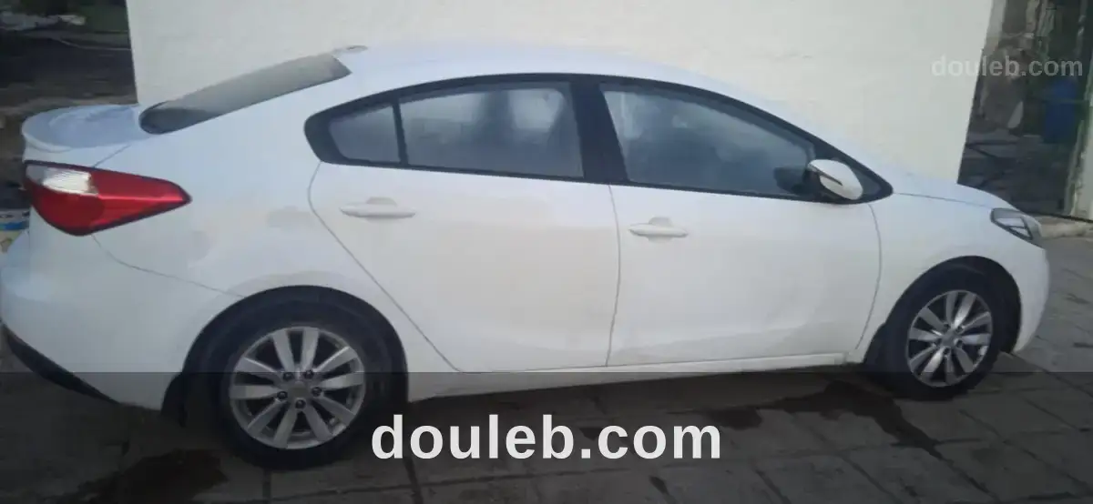 Kia cerato à Tunis