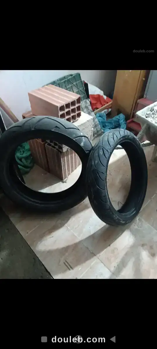 2 pneu moto r1150rt à Tunis