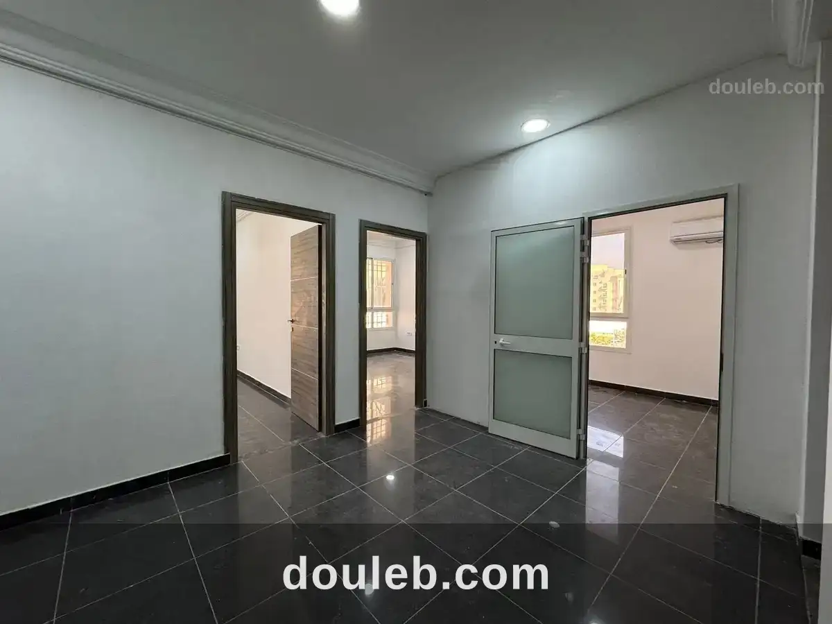 Bureau h3 1400 d ennasr 2 à Tunis