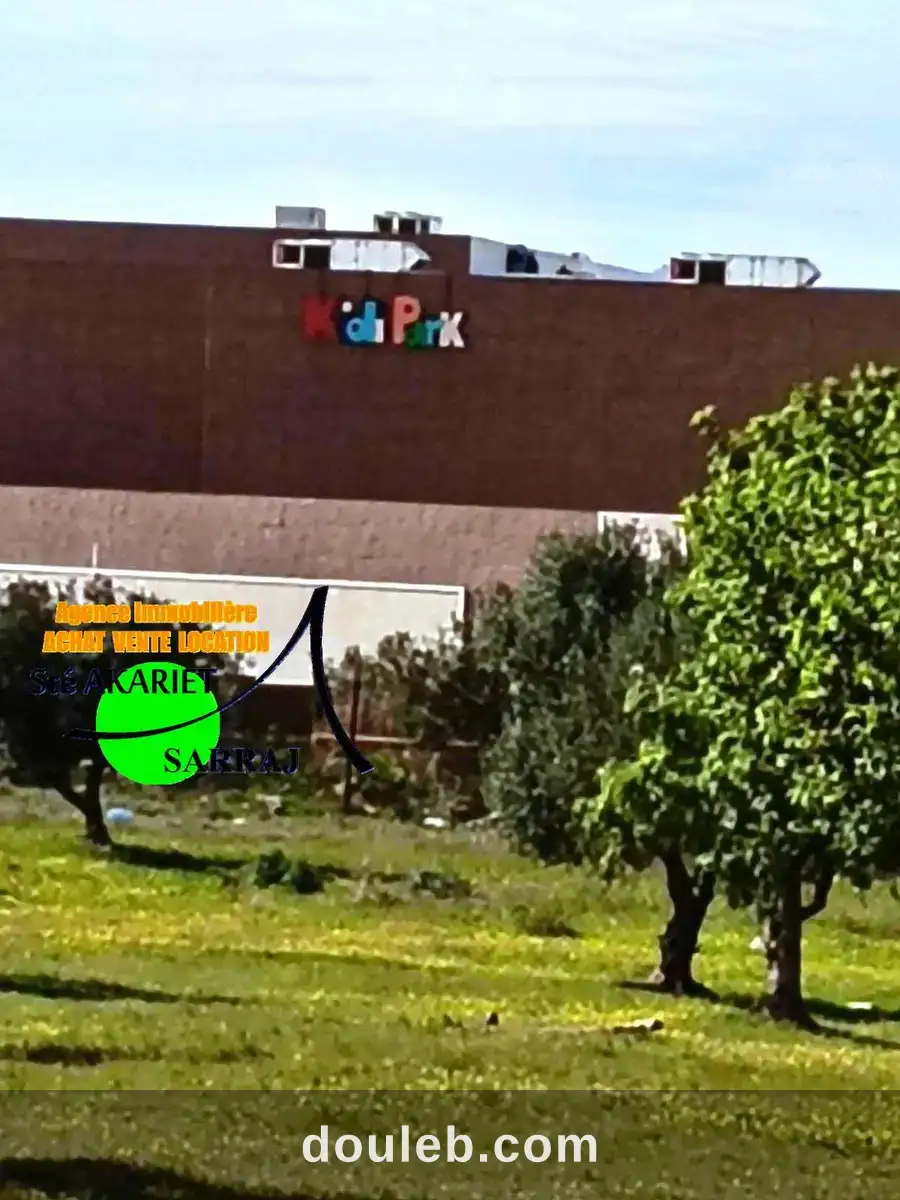 Lot d'invesstisement 1hectare en face mall sousse à Tunis