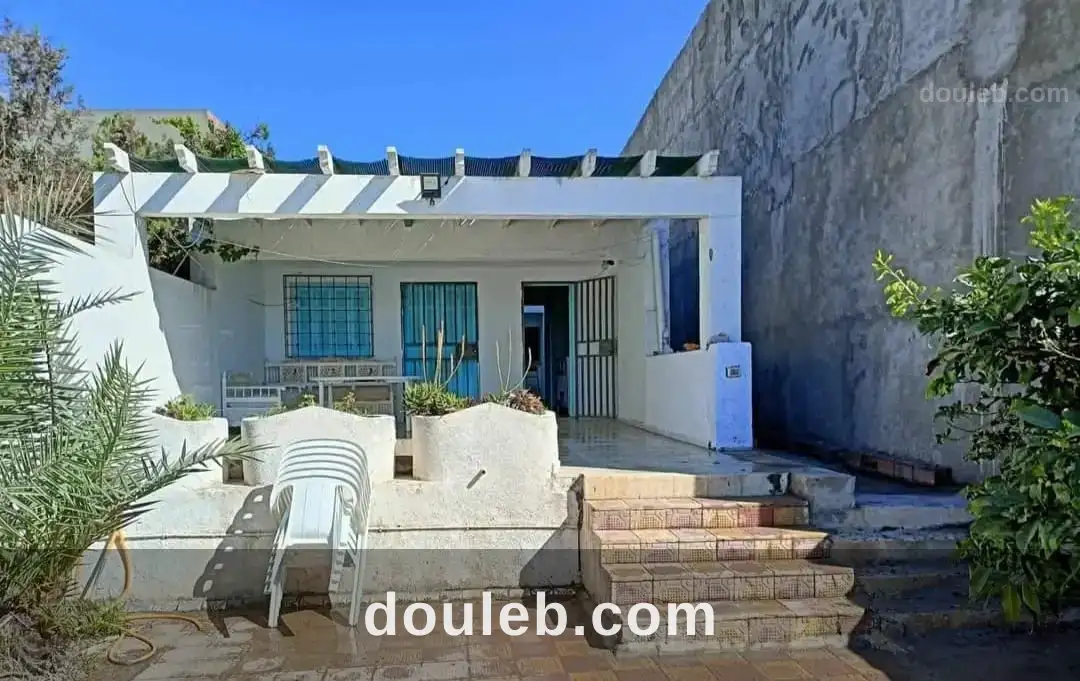 Maison à 20m de la plage hammam ghzez à Tunis