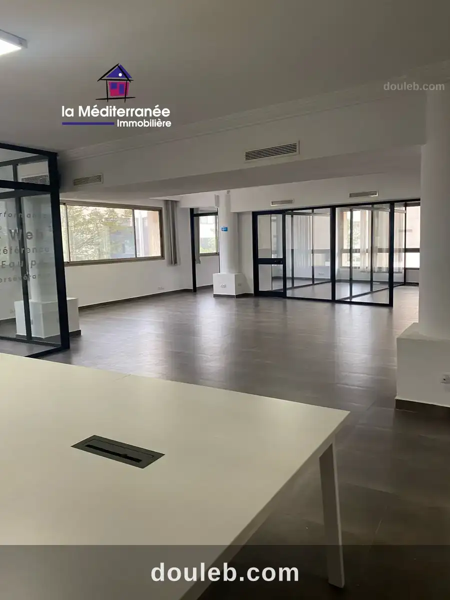 Openspace de 300m2 au lac 2 à Tunis