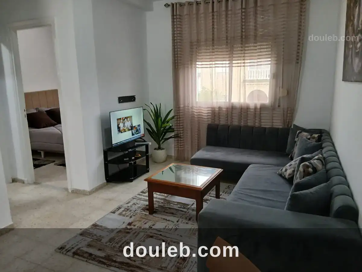 S1 meublé ennasr près marché à Tunis