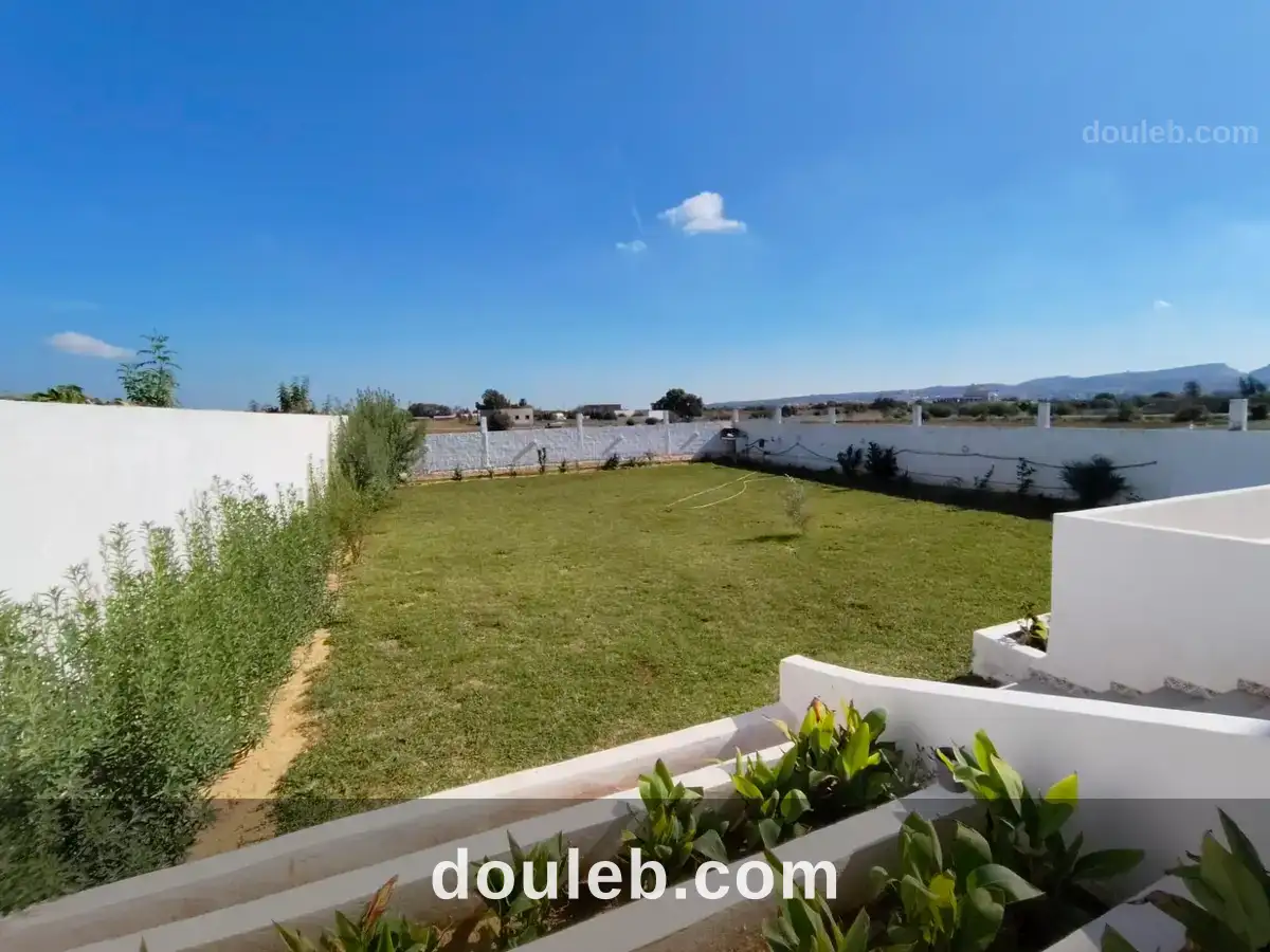 Ariana borj youssef vnt villa ref zina à Tunis