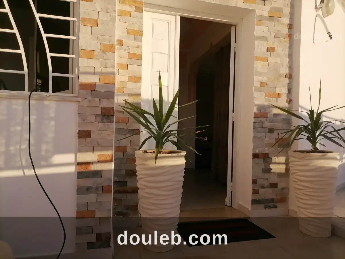 Appartement devant foyer skanes à Tunis