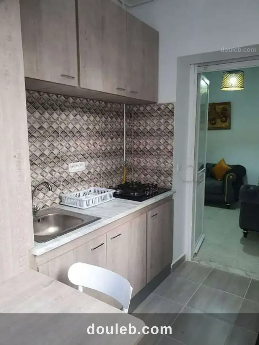 Studio meublé s1 manar1 premier étage à Tunis