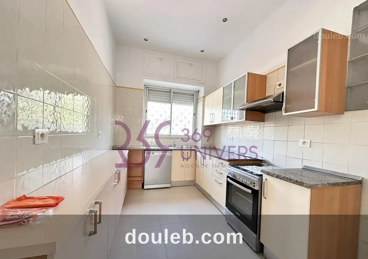 Villa avec jardin à carthage ref rh119 à Tunis