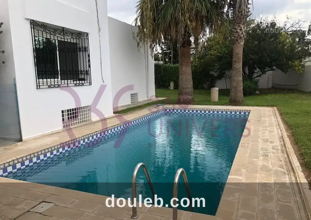 Villa avec piscine à carthage ref rh028 à Tunis