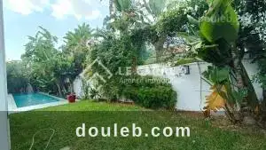 Une villa avec piscine au lac 2 à Tunis