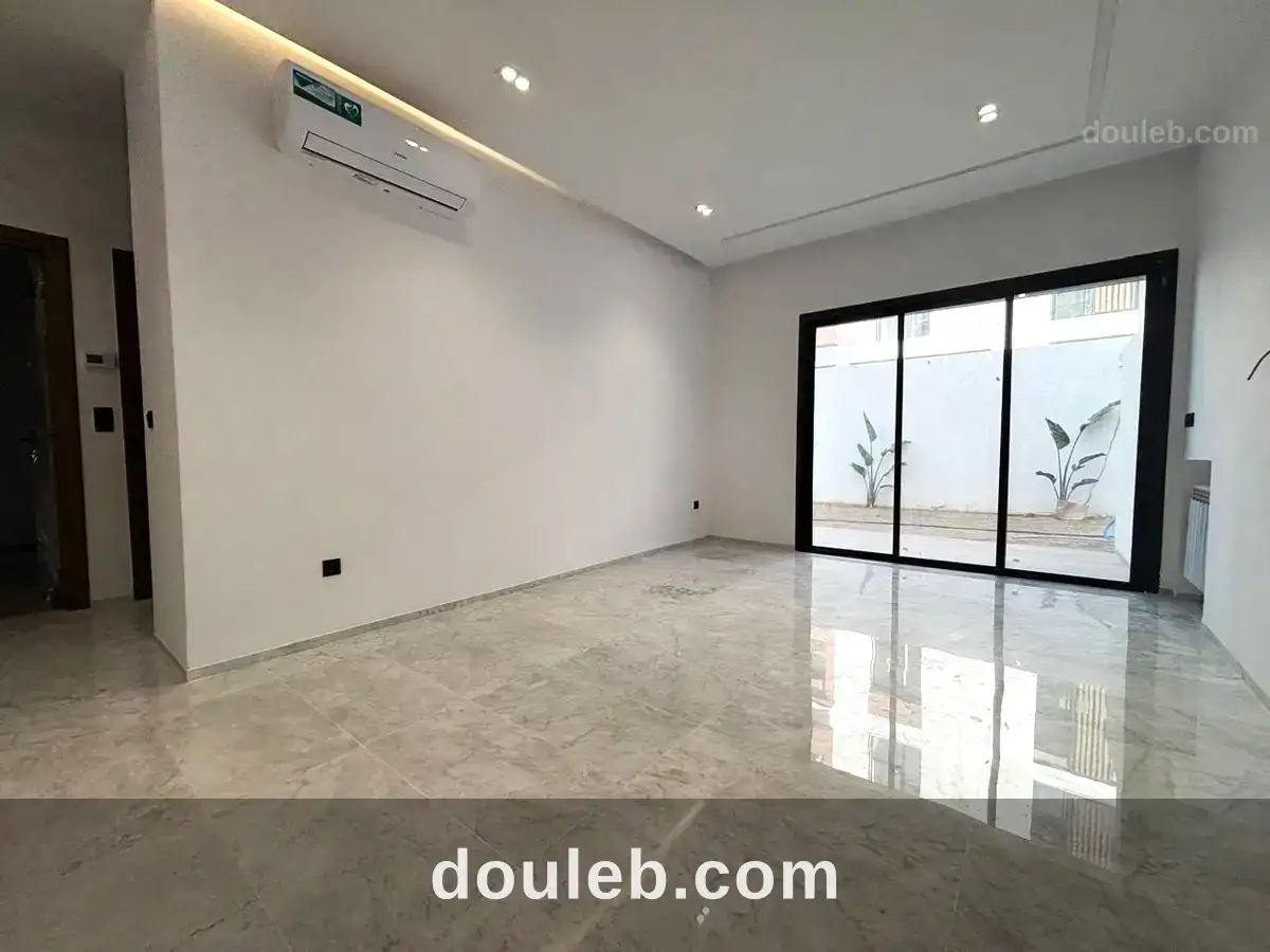 Appartement s2 neuf au rdc à chotrana 1 à Tunis