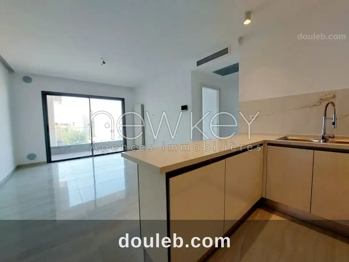 S3 jamais habité à la marsa à Tunis