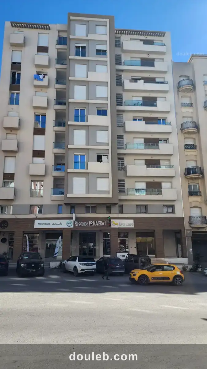 Magasin 180m ennasr à Tunis