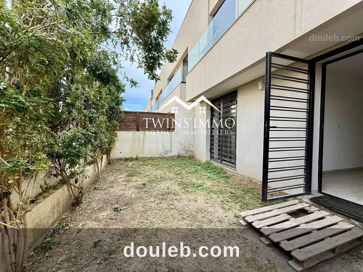Appartement s2 avec jardin à la marsa à Tunis