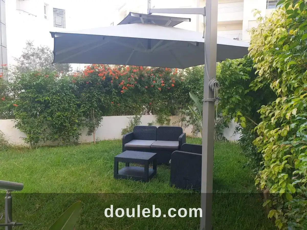 Appartement s1 spacieux avec un grand jardin à Tunis
