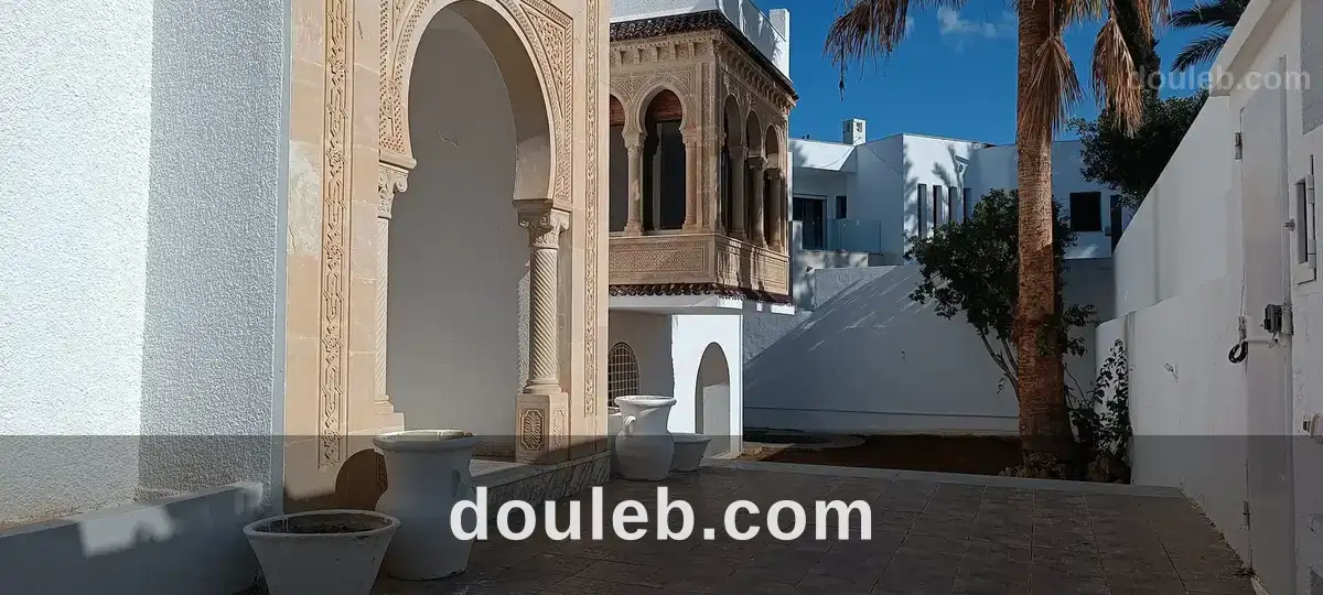Villa avec un jardin et une piscine au menzah 5 à Tunis