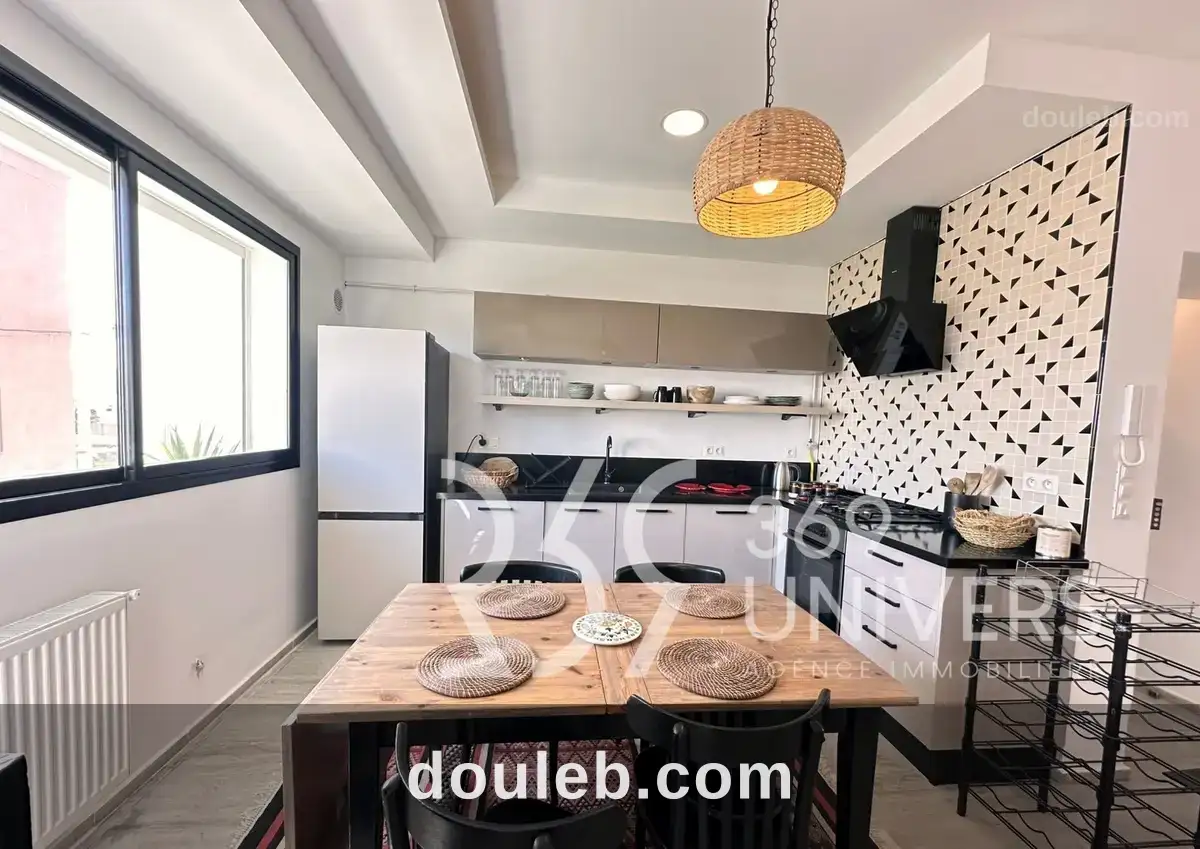 Appartement meublé avec terrasse à la marsa à Tunis