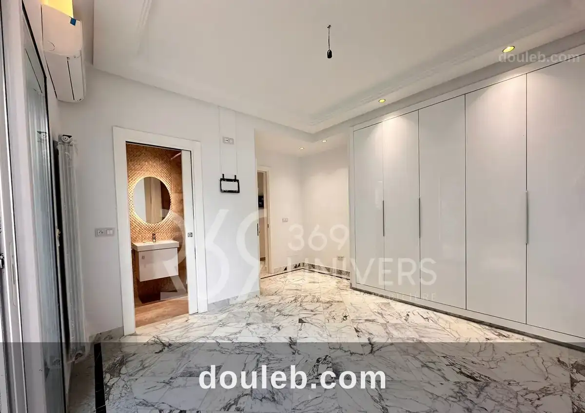 Appartement avec terrasse à gammarth ref ra104 à Tunis