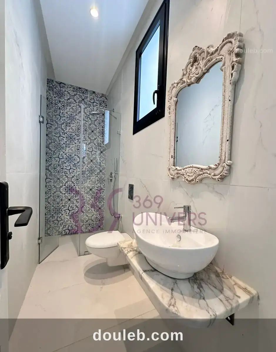 Appartement avec terrasse à sidi bousaid ra076 à Tunis